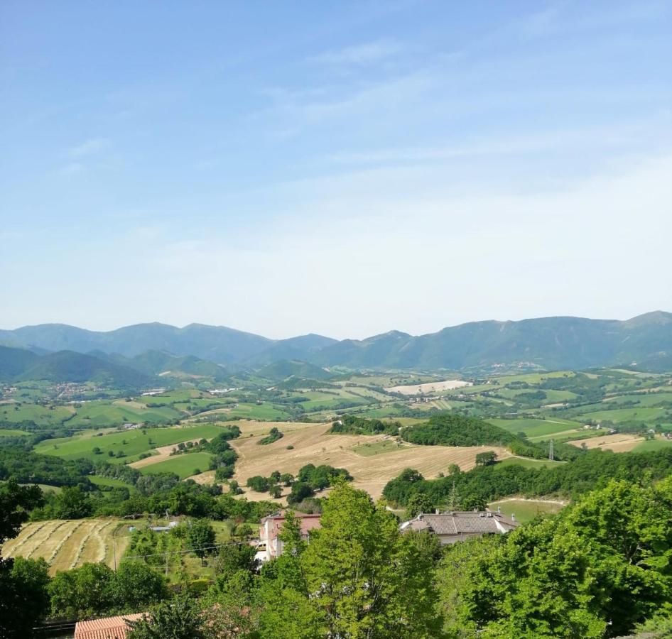 Agriturismo Castelvecchio Fabriano Esterno foto
